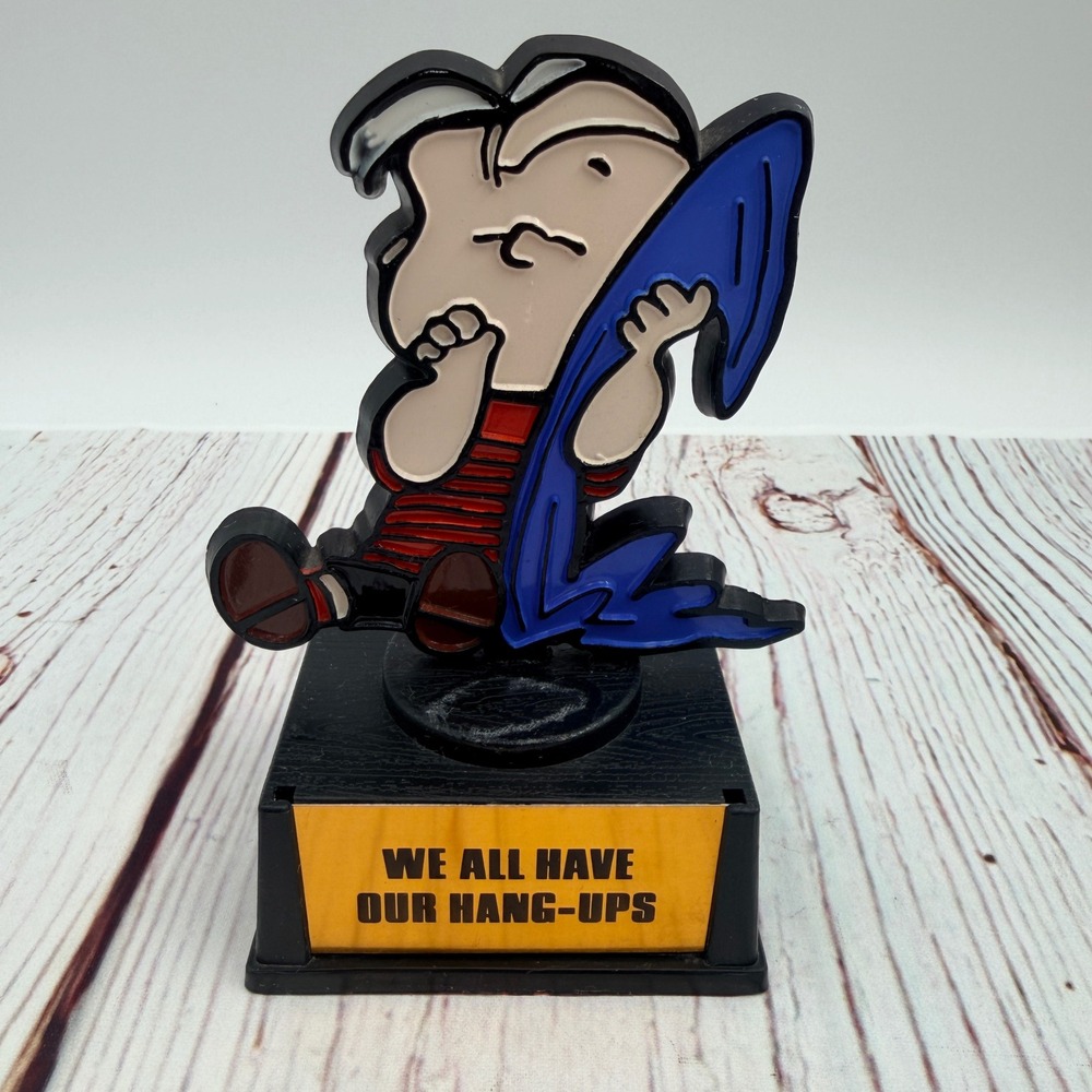 Vintage 1970 Peanuts Linus Aviva Trophy We All Have Our Hang-Ups Figurine